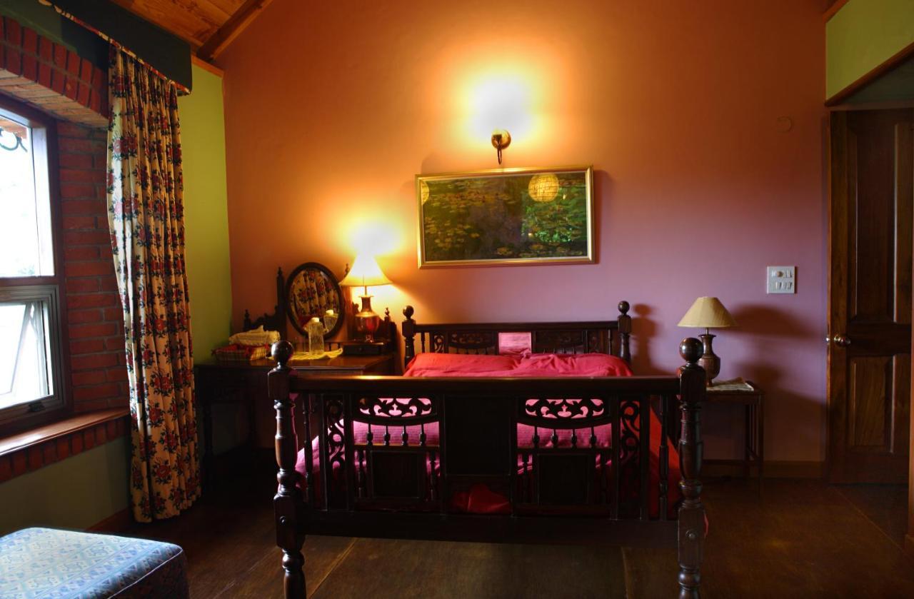 Saffronstays Himalaica, Nainital Bhowali Szoba fotó